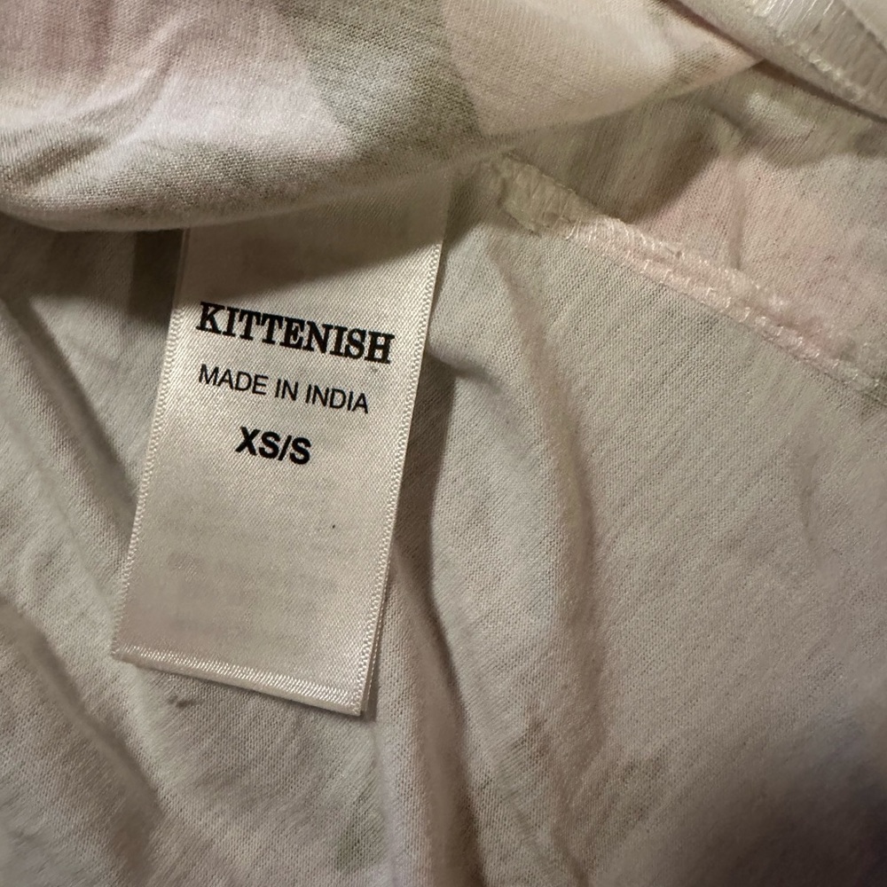 Kittenish Floral Robe - Picture 2 of 2